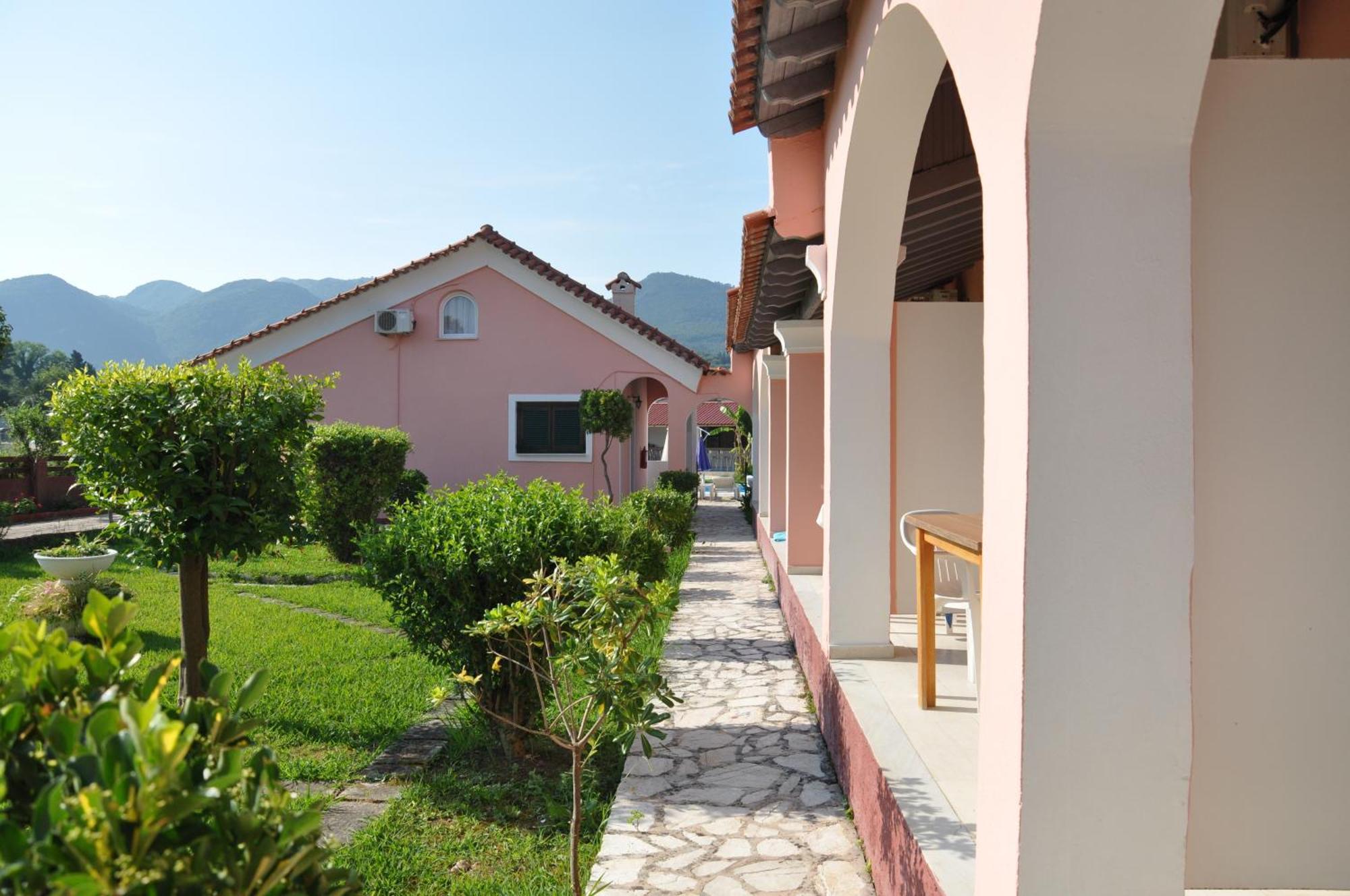 Tassos Apartments Corfu  Esterno foto
